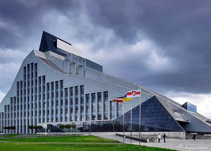 Old Riga Over The River, Free Parking, Up To 4Ppl. Self Check-In\\Out